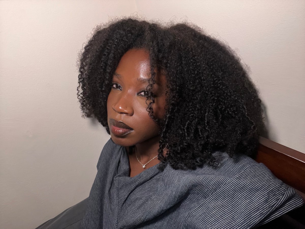 libraryofsusan's tweet photo. Hello October 🌷 https://t.co/8qg40kMbEU