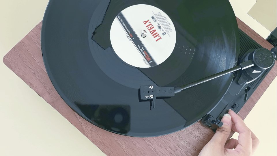 CARMELMACIjp's tweet photo. Descubrir una canción que te toca el alma en el momento justo es la magia de la música https://t.co/R2QliXpTaQ
