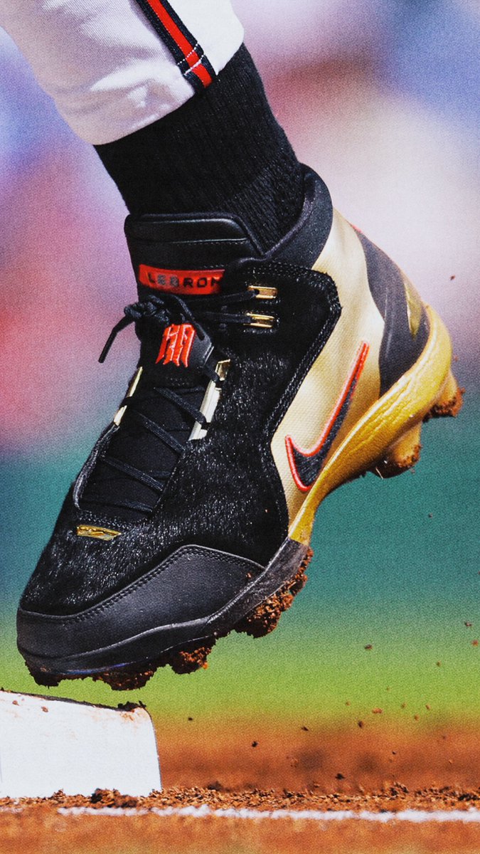 JustFreshKicks's tweet photo. Ronald Acuña Jr's Nike Air Zoom Generation cleats go hard 😮‍💨👑 @ronaldacunajr24 @KingJames https://t.co/BnlARmZhlV