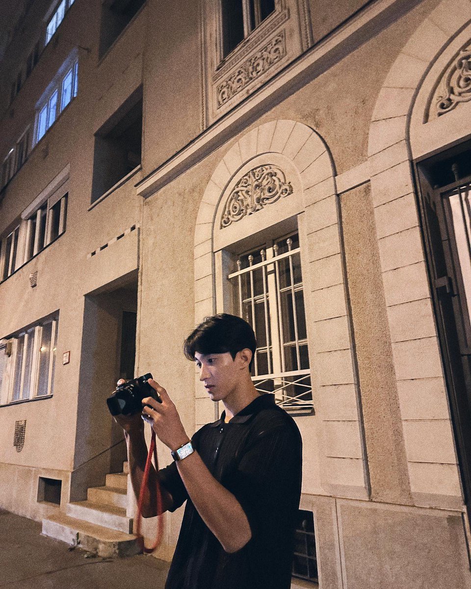 timefordk's tweet photo. 231002 도겸 인스타그램 #dkig
🖤
#도겸 #ドギョム #DOKYEOM #세븐틴 https://t.co/9mPIXweb0I