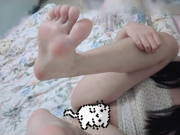 Skyewu91's tweet photo. 啊… 妈妈要不行了…… 身体在颤抖，好热……要高潮了！要尿出来了！ 爽！求你不能射里面  会怀孕 ~~全部射我嘴里来…… #骚逼 #母狗 #奶子 https://t.co/3LVlAZzjkp