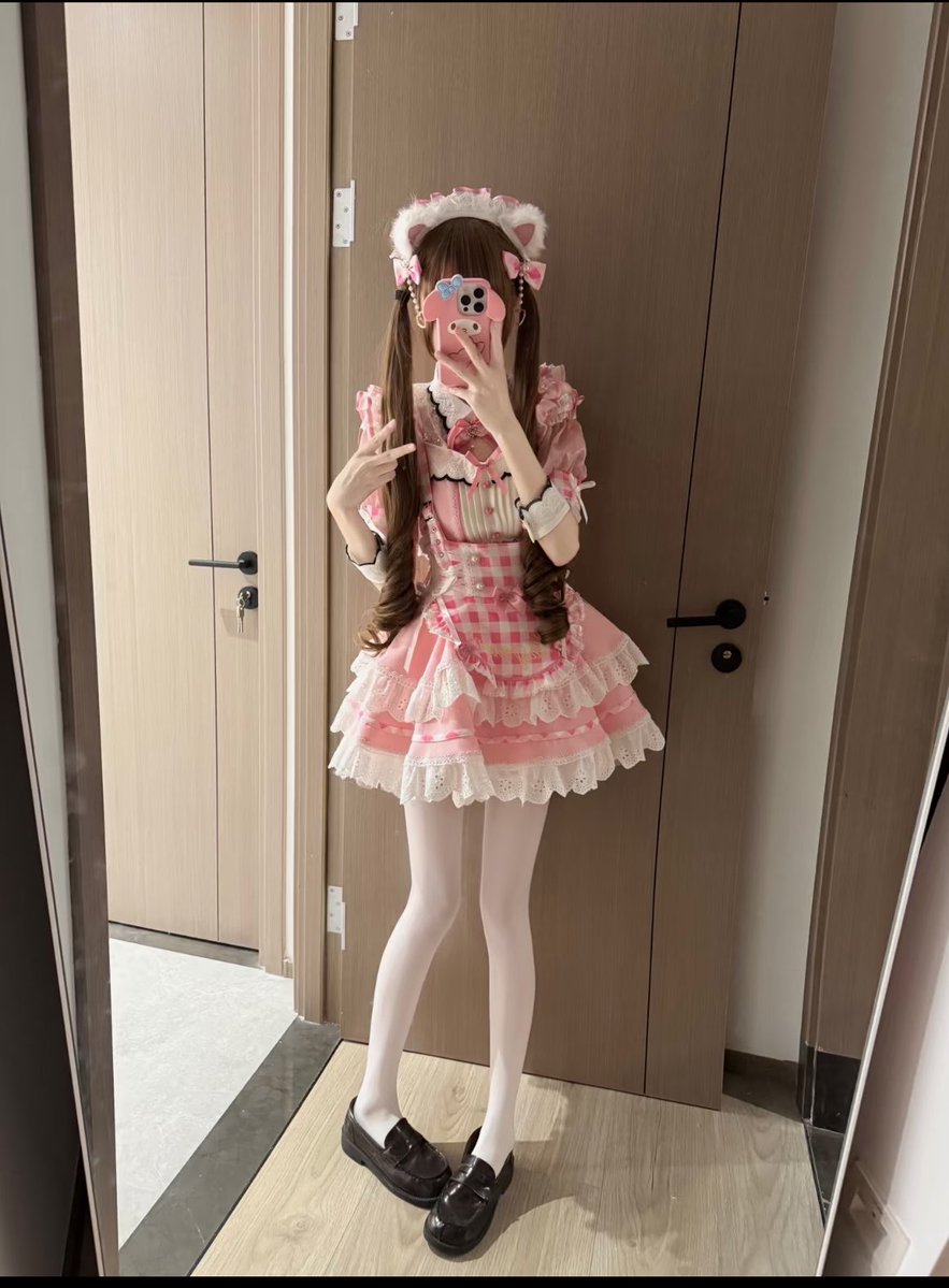 JamesMooreewgu's tweet photo. 有人在吗？？？

想发点照片  有人锐评女大福照吗

直接给不墨迹  发完我要删了….. https://t.co/0q6sRPWzGA