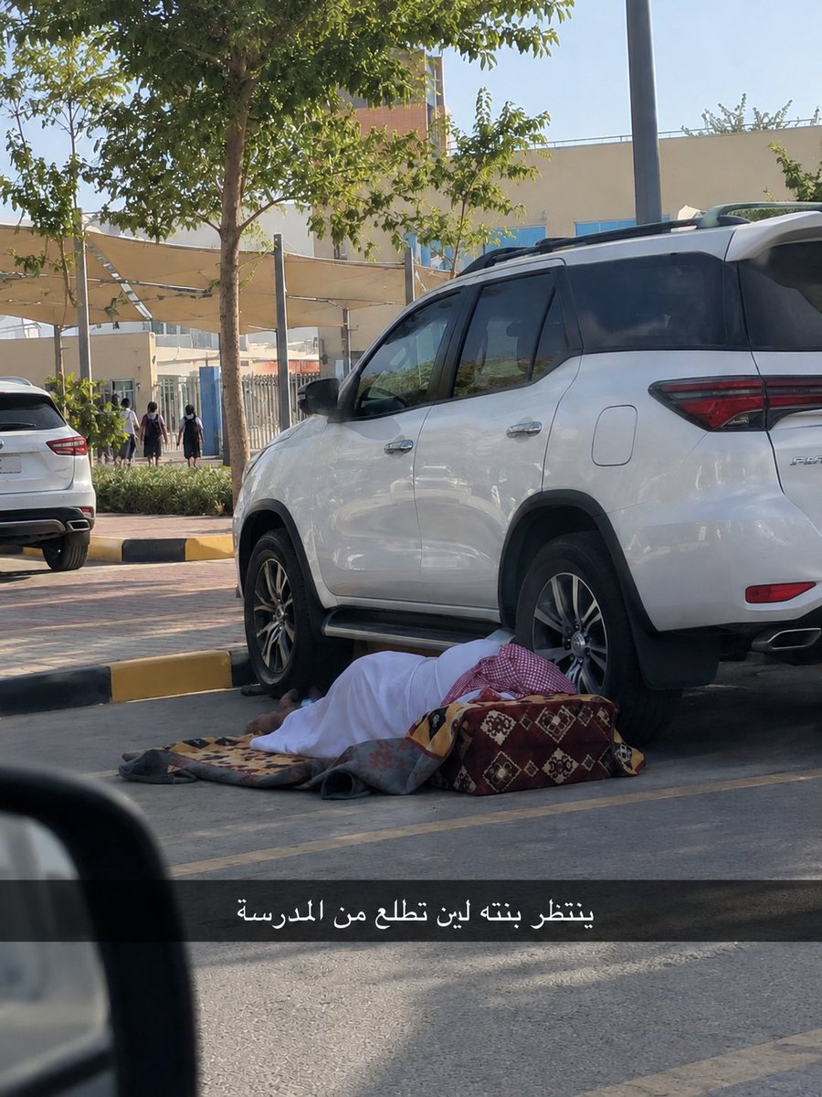 chrisoElliot's tweet photo. ياربي ياقساوة بعض البشر 💔💔 https://t.co/LE85kt2Xzc