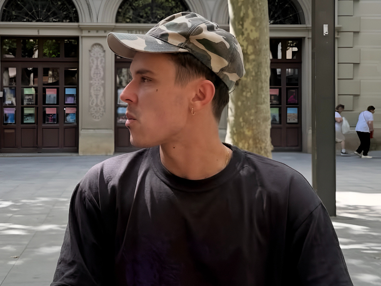 S0ULXBRHN's tweet photo. 𝗕𝗥𝗜𝗛𝗔𝗡 𝗠𝗢𝗥𝗥𝗘𝗟𝗟.  

2007. 
homosexual | bottom. 
176 cm from Spain. 
+18 role. https://t.co/q9RQyIQwoZ