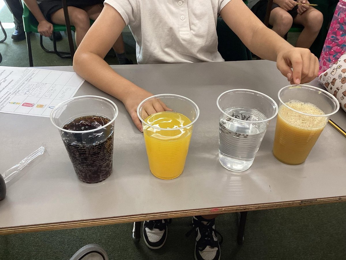 ForestersPS's tweet photo. Year 4 kicked off an exciting experiment in Science today! 🧪🦷
We've been investigating the effects of sugary drinks on tooth decay—using eggshells to represent our teeth! We can't wait to monitor the results over the next week!🤔💡
#PrimaryScience #Year4 #STEMinSchools #HandsOnLearning #ToothDecayExperiment