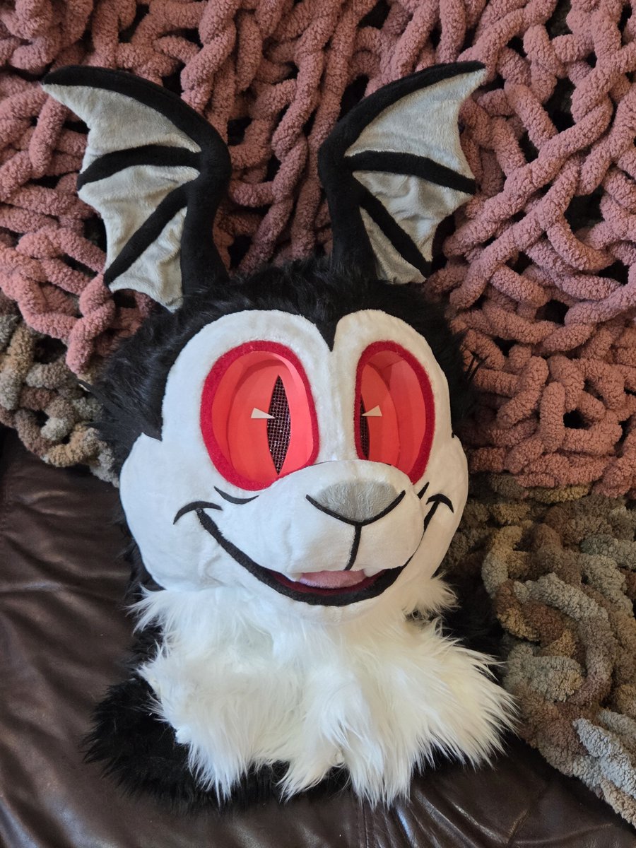 adrastusart's tweet photo. Andddd my most recent one, Bunnicula🦇this was a commission I just finished up and will be making paws, a tail, and a bag for! https://t.co/76jXOO0nt0