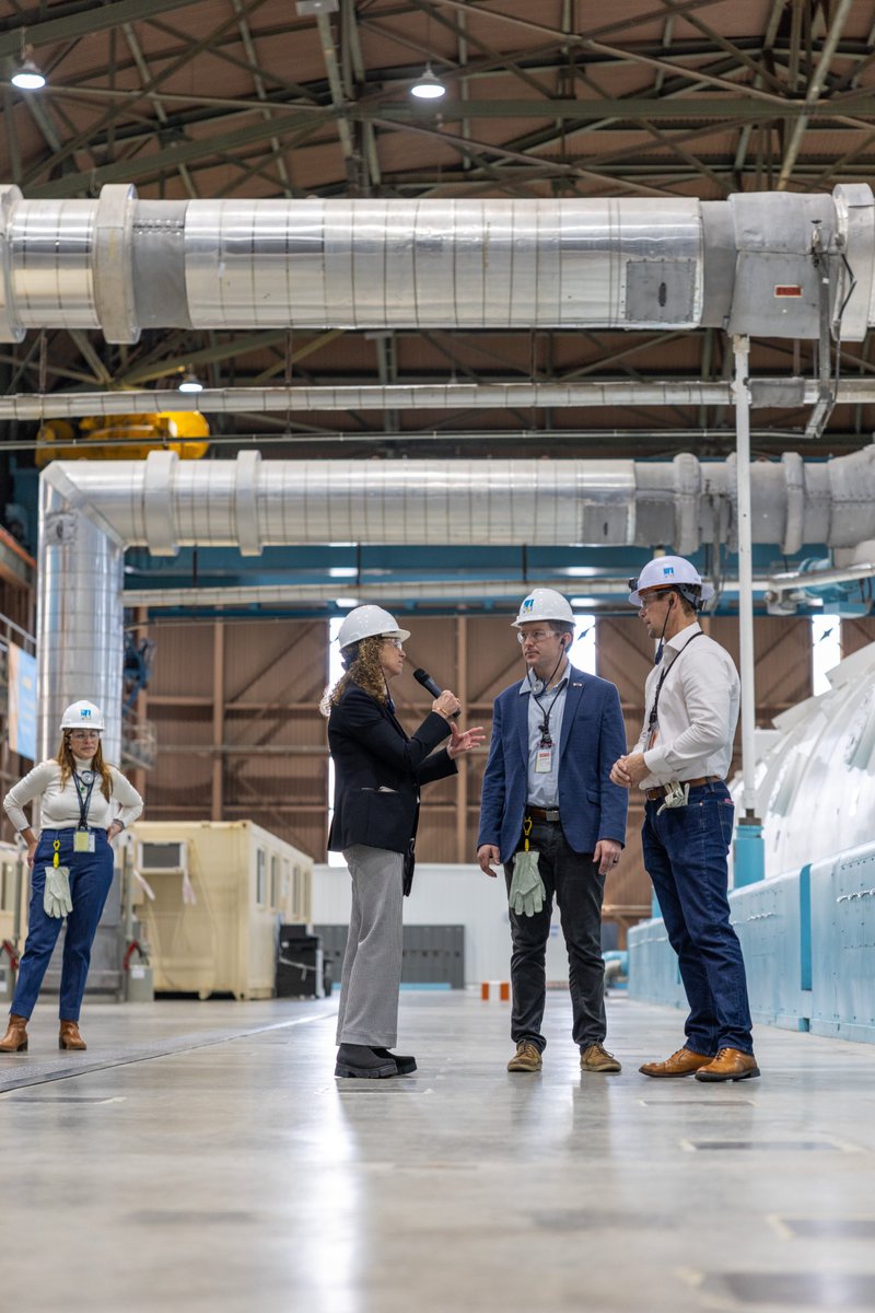 DiabloCanyonCA's tweet photo. Kyle Haustveit, @EnergyUnderSec of @ENERGY visited us at Diablo Canyon this week and got an up close and personal view of the plant during a tour led by Adam Peck, Site Vice President, and Maureen Zawalick, Senior Vice President and Chief Risk Officer. https://t.co/vPw5VDsj8D