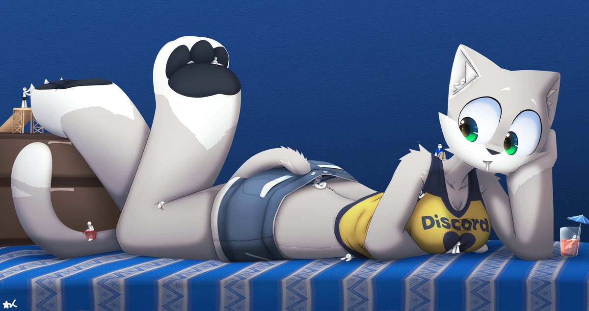 K_O_Tsitra_Eht's tweet photo. I'm proud to announce a new discord server banner! >w< 
Oh yeah, we have a server, if you didn't know OwO 
Hop on! >w<
https://t.co/fBzWuIgx5K

Tom hired a little cleaning crew, the discord goobs, to give Zoe some spa time >w< 
#giantess #sizedifference #anthro #furry https://t.co/HDCkXkF4kg