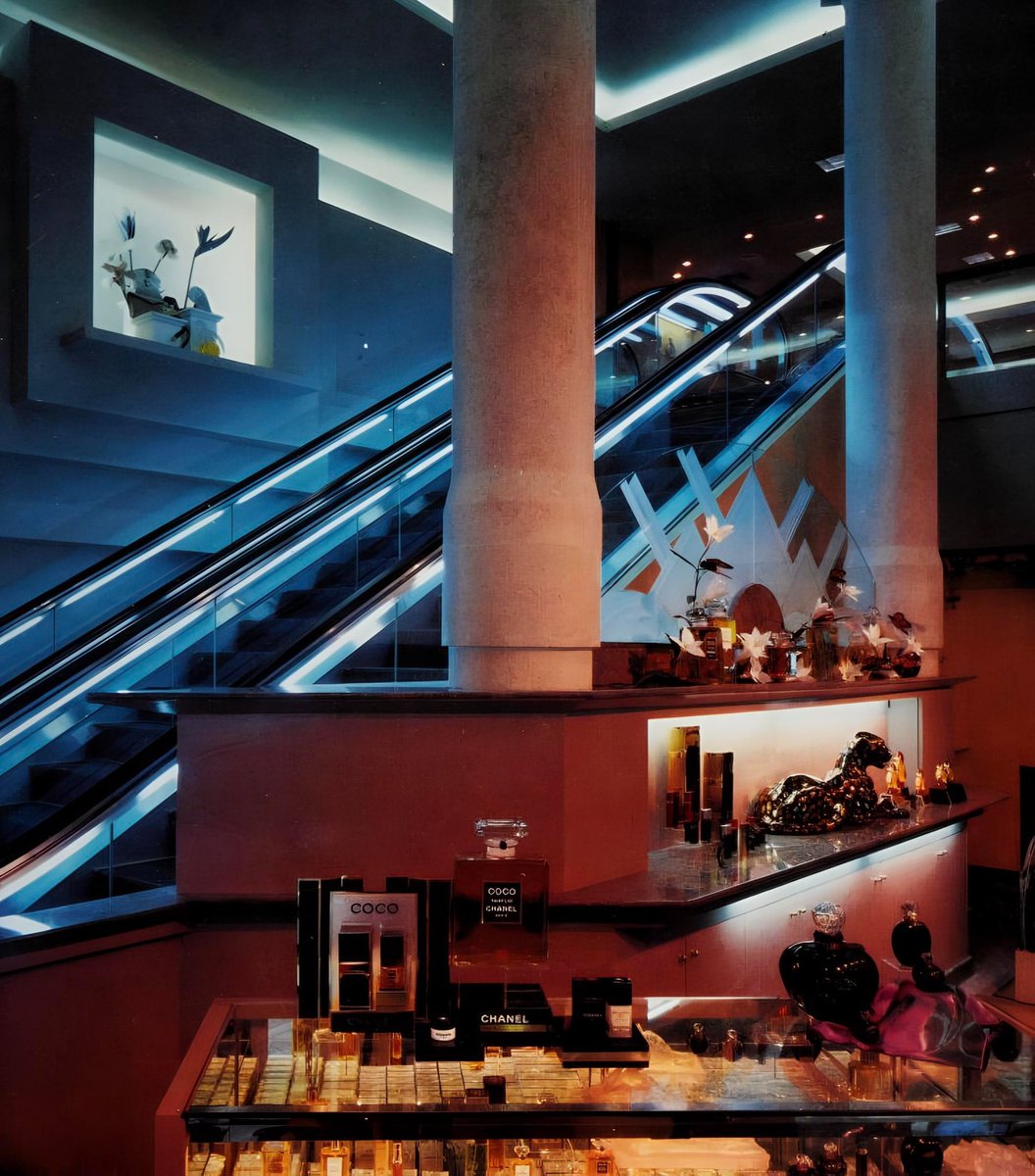 luusssso's tweet photo. This was the last great American aesthetic and you can’t tell me otherwise https://t.co/vEntvEJsoS