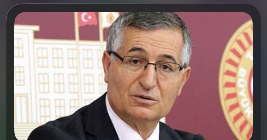 kurtkaya34's tweet photo. Partinin adı bile kutlu    Türk  kokuyor  

Prof  Dr  Özcan  Yeniçeri  

Kutlu   ￼ Parti   ￼ Sözcüsü  ￼￼￼ 

@yusufhalacoglu   
@kutlupartiresmi 
@MertCanUzgul https://t.co/4h80WgcVJa