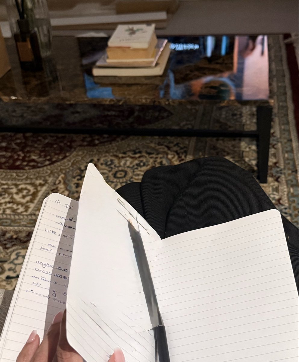 _fiendangelical's tweet photo. writing is a form of therapy. https://t.co/26c4gh0Tzg