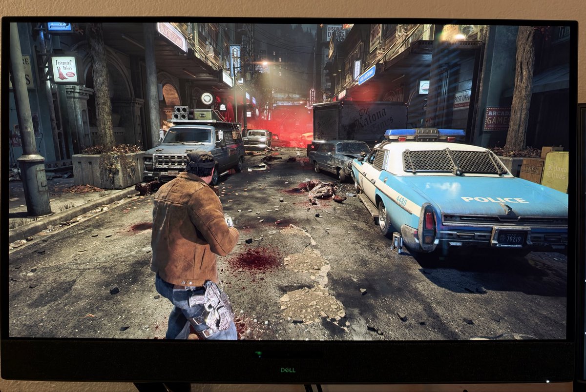 ethanmmii's tweet photo. Gears of War: E-Day play through starts now… 🫣

I’m already in love, XBOX is back to cooking. 

Also get yourself an OLED screen ASAP!! https://t.co/Oj4gltkFIa