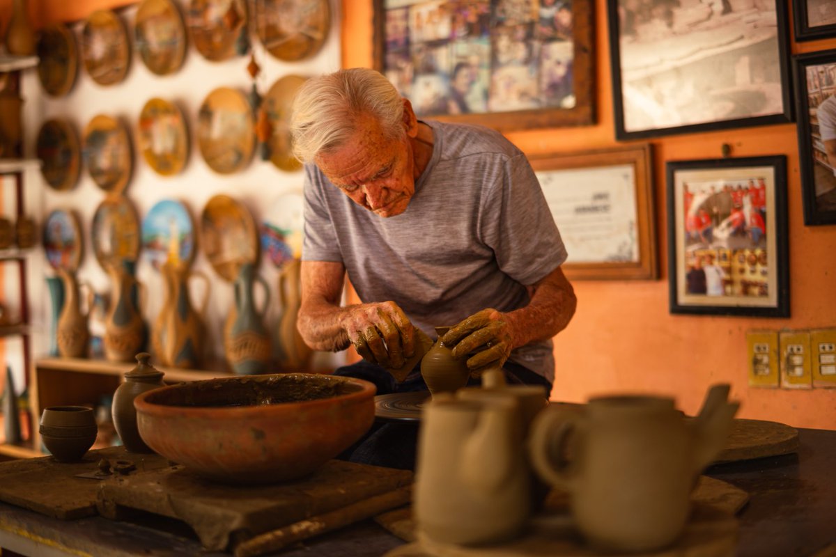 UNESCOHabana's tweet photo. En Trinidad🇨🇺, la @UNESCO trabaja junto a las comunidades para fortalecer capacidades, impulsar iniciativas culturales y salvaguardar el patrimonio para las generaciones futuras. https://t.co/3LSbMGq7Sy