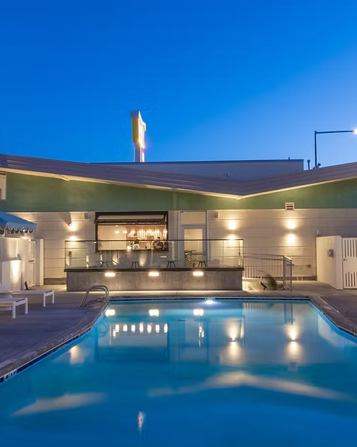 motiquetravel's tweet photo. The Imperial on Route 66 in Albuquerque was built with Jet Age butterfly roof, features pistachio and butter-yellow doors, an espresso bar with vinyl records, and cocktails by the turquoise pool.
.
๐ธ: The Imperial website
.
.
#motique #eastdowntownabq #trueabq #mojorising https://t.co/XD6wrM9zq5