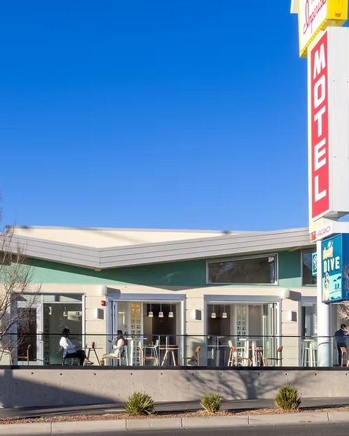 motiquetravel's tweet photo. The Imperial on Route 66 in Albuquerque was built with Jet Age butterfly roof, features pistachio and butter-yellow doors, an espresso bar with vinyl records, and cocktails by the turquoise pool.
.
๐ธ: The Imperial website
.
.
#motique #eastdowntownabq #trueabq #mojorising https://t.co/XD6wrM9zq5