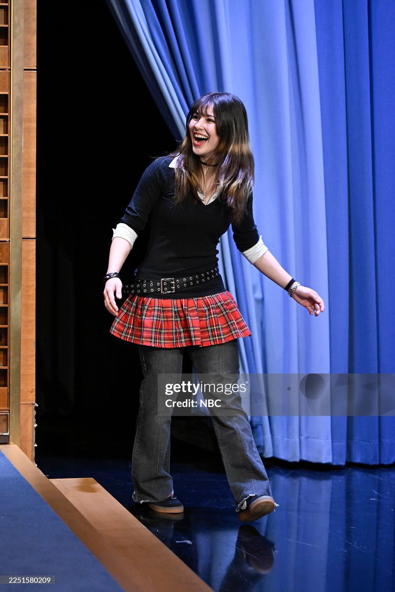 AlysaLiu885's tweet photo. Alysa Liu on "The Tonight Show Starring Jimmy Fallon" in 2025

1-4/11 

📸 Getty Images

#AlysaLiu #TonightShow #JimmyFallon #FigureSkating #GettyImages https://t.co/nzKCa4avnA