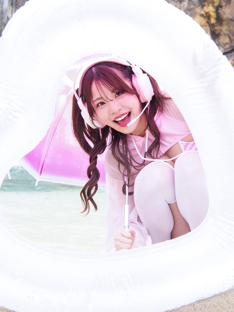 azarashipuni2's tweet photo. 2026.9.29  #近代麻雀水着祭2026 2部
63Angel ぷにちゃん(@puni_burlesque )

いつも小物のセンスまで最高で可愛すぎる🐱🎧
 #いかなきゃキンマー https://t.co/Wrhhcw9oRR