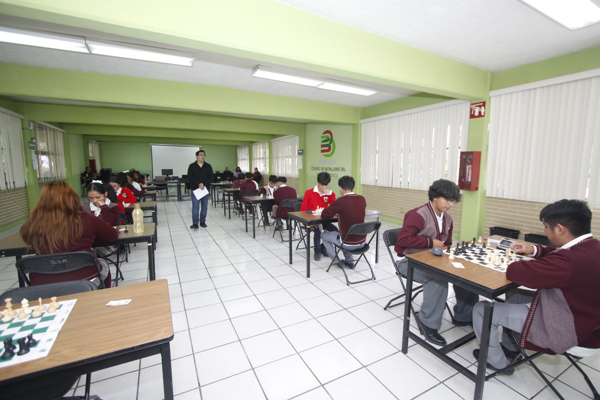 COBAEMex's tweet photo. Rumbo a los Juegos Nacionales #COBACH, #Durango2026. 🏅

En una emocionante jornada en el tablero, concluyó el Selectivo de Ajedrez  del #COBAEM, que definió a las y los representantes de nuestro colegio.♟️

#SomosCOBAEM
#JuevesDeAjedrez
#GigantesDeCorazón
#InCOBAtibles 💥 https://t.co/5gnagsKwjx