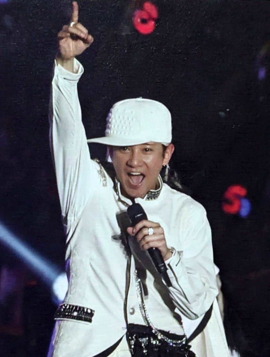 96nekodakishime's tweet photo. 中居くんの歌声が大好き。
ダンスが大好き。

最高の。
ライブパフォーマンスで。
あの子たちを魅了する貴方は。
最高で最高の。
エンターテイナー😊

💠たのしいな会💠
あなたに逢いたいな💙 https://t.co/ZOQ6Q4Ir6y
