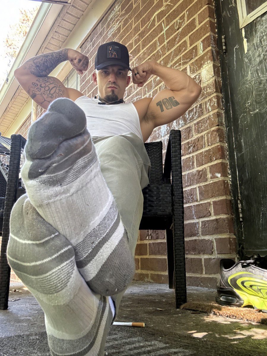 prgrammingyou's tweet photo. sweaty socks, solid biceps 🧦💪💲
#findom #cashalpha https://t.co/cTUuPh2xU1