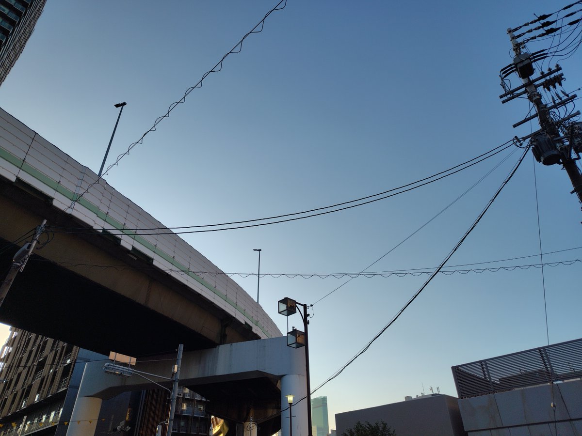 ODAkizuten's tweet photo. おはようございます☀️
木津市場の業務用スーパー、オーディエーです

今日は #とんこつラーメンの日
毎年10/2はとんこつラーメン関連の商品をポストしているので今年もしてみました🤭

魚介豚骨が気になってます😋

#企業公式が毎朝地元の天気を言い合う https://t.co/9QKbRm35z8