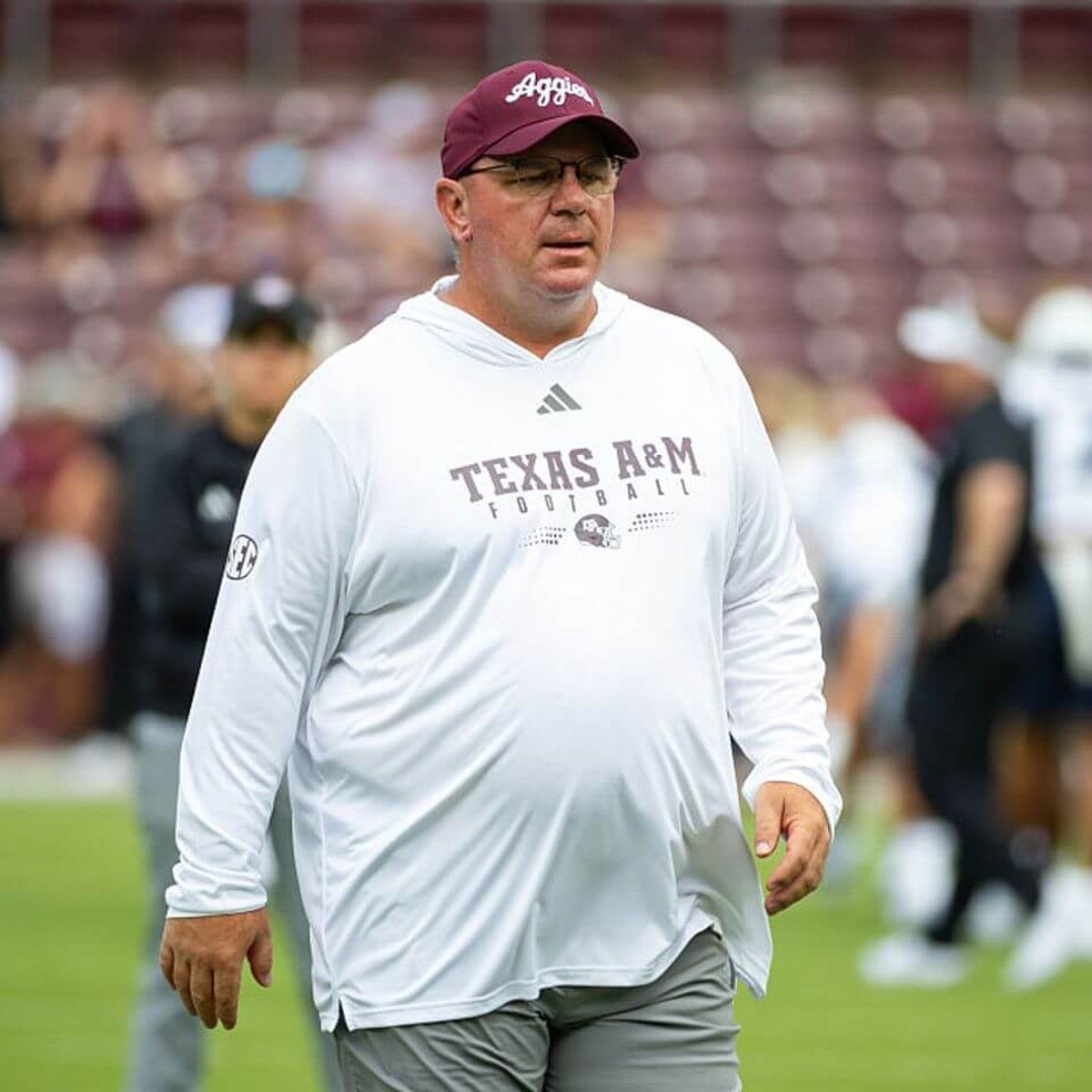 BrooksVcfb's tweet photo. SOURCE: The dam is about to break in College Station.

Hearing from down south to expect a “mass exodus” of recruits from A&amp;M’s ’27 class.

The buzz around Elko isn’t helping either.

More to follow 🔜 https://t.co/k9xGq2oqeq