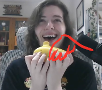 ShimaHaruko's tweet photo. Aprendi a tocar minha ocarina de 30 reais da shoppee hoje e ficaram meia hora falando pra eu levantar a mão

até a @Passarinho122 me mandar essa imagem e eu lentamente ter uma REALIZAÇÃO https://t.co/WILPr1tv5O