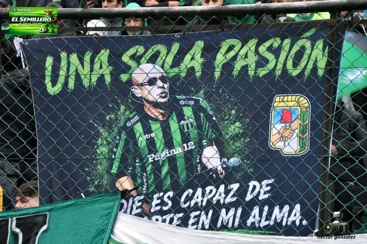 Belzenobio's tweet photo. #Oktubre #IndioSolari #NuevaChicago #Mataderos #Banderas https://t.co/ikrKVGED88