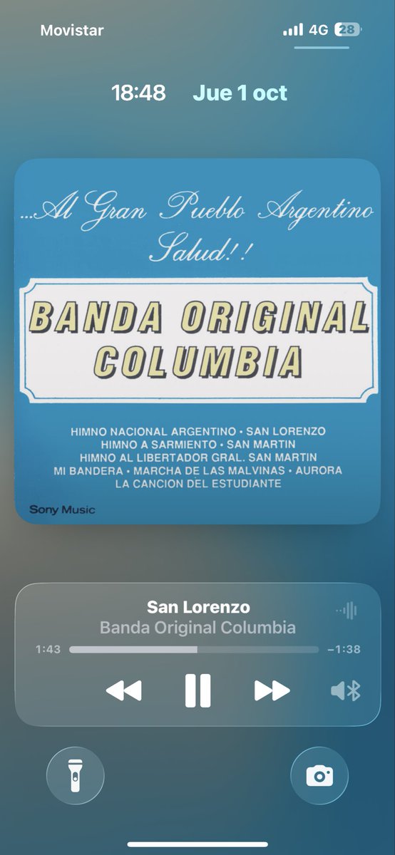 pachu1roldan's tweet photo. aca en el bondi con música https://t.co/s3DF2cWrTZ