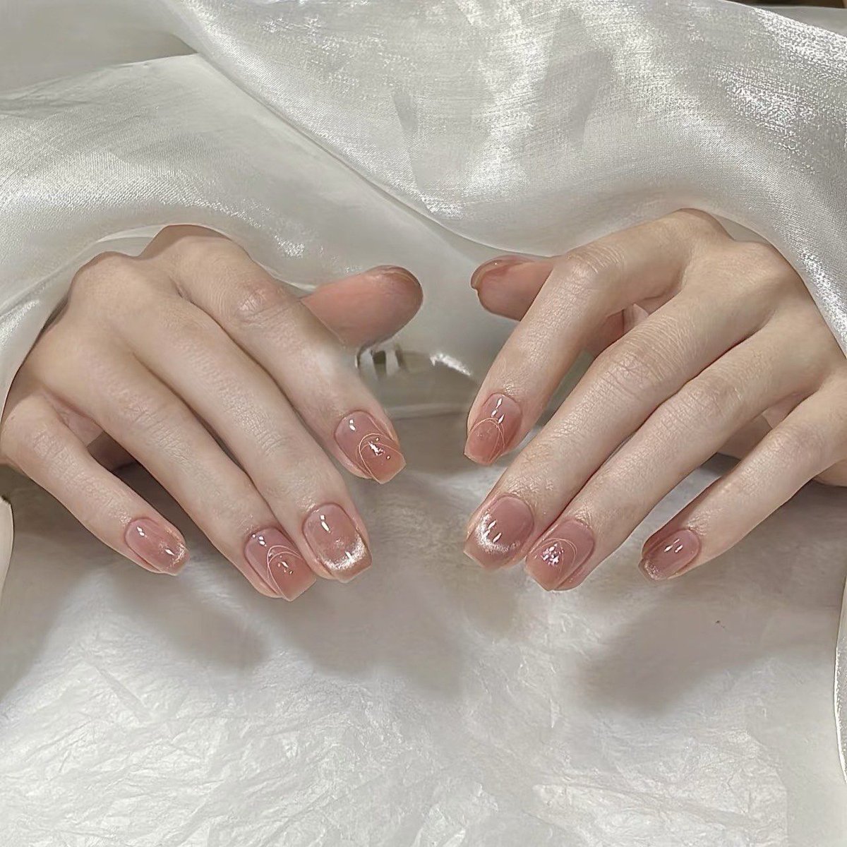 AnnabelleVhw's tweet photo. #DIY Manicure Sencilla para Principiantes  Usa esmalte base + 2 tonos pastel + puntos con palillo, lista en 15 mins Genial para quedar bonita sin gastar mucho!， https://t.co/eWgHQ4dtBT