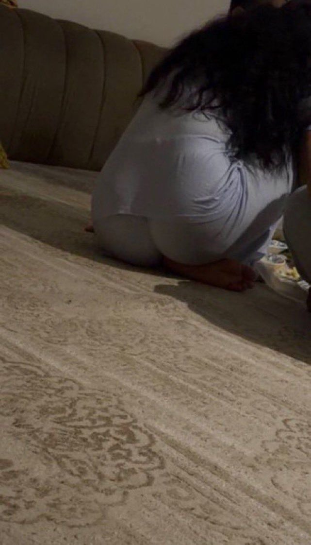 Kosshxw3's tweet photo. 😵‍💫😵‍💫😵‍💫 اخو ريناد بالغلط 😂 الي يحب انشر اخته موقت او يبعت بسرية يجي خاص 😵‍💫😵‍💫😵‍💫😵‍💫 https://t.co/W0rhAeMJMg