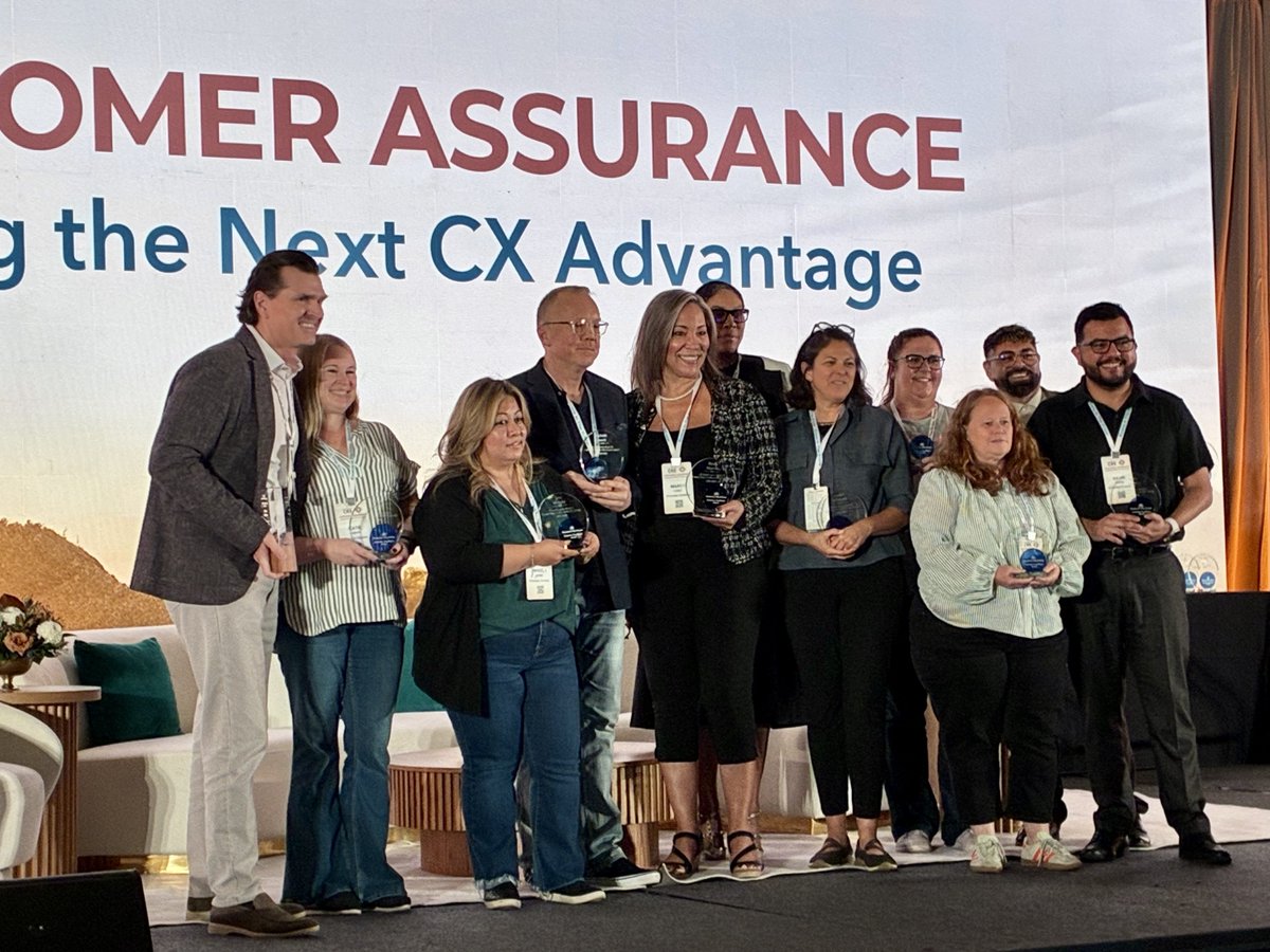ExecsInTheKnow's tweet photo. Celebrating CX excellence at #CRSScottsdale! 🏆✨

Congrats to our award winners:
🥇 Outstanding CX Leadership: Alvin Stokes (@PrincessCruises) &amp; Roy Dunn (@Costco)
🌟 CX Excellence Team: Princess Cruises &amp; Costco
❤️ Legacy of Connection &amp; Heart: Tut Smith (@ClearHarbor) https://t.co/TKYgNqWr5C