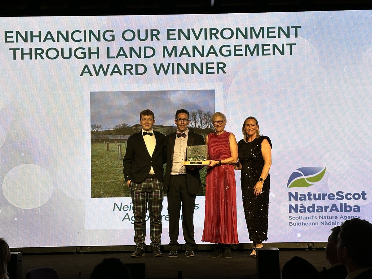 ScotLandEstates's tweet photo. 🌱 Neidpath Farms Agroforestry wins the Enhancing our Environment through Land Management Award at #HiH2026.

The project has planted more than 1,800 trees to boost habitats, productivity &amp; climate resilience. Award presented by Nick Halfhide of sponsor @NatureScot. @tweed_forum https://t.co/1bH7rN7zXx