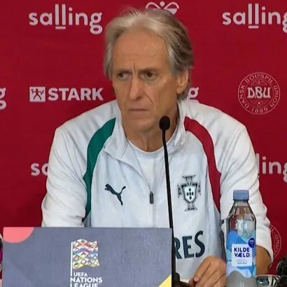 Vicish01's tweet photo. • What led to Cristiano leaving the camp, and would you accept him if he returned
 Jesus: "The Portuguese national team put on a world-class performance today, right?"

"That is the most important thing to me right now."

Jorge completely ignored the question about Cristiano. https://t.co/xKET8cy5pc