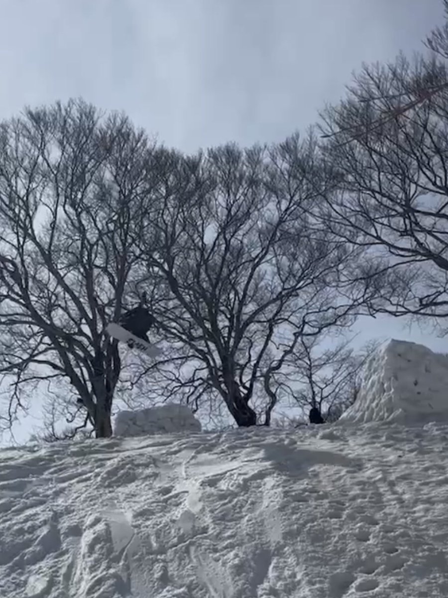 slime_case's tweet photo. 10月2日(金)営業時間🎁
15:00〜20:30
https://t.co/x1MZ9vuMtp
SK8&amp;SNOW
APPAREL&amp;FIELD GUIDE

#スケボー山形 #スケボー東根市
#スケボーショップ山形
#スケボーショップ東根市
#山形スノーボードショップ
#スノーボードショップ山形県
#スノーボードショッ���東根市
#スノーボードチューンナップ山形 https://t.co/tgqkXD7hIH