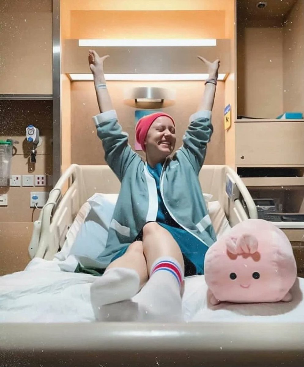 butcherofblvikn's tweet photo. Asal Shakeri,
had beaten cancer, but the bullets showed her no mercy.

Don’t let her name be forgotten. https://t.co/wfxe9J03ss