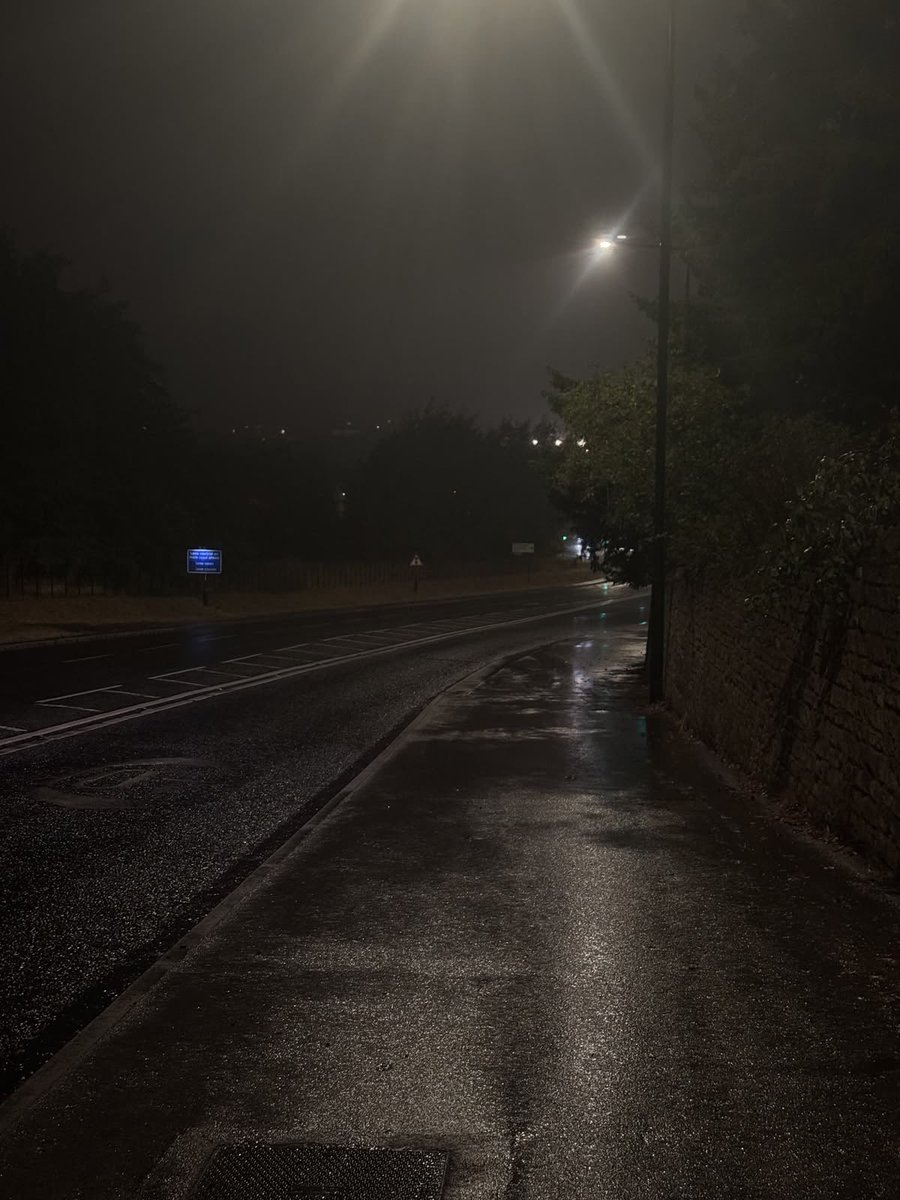 1_18nii's tweet photo. The scent of rain after a rainfall is beautiful. https://t.co/GgYMSFfx85