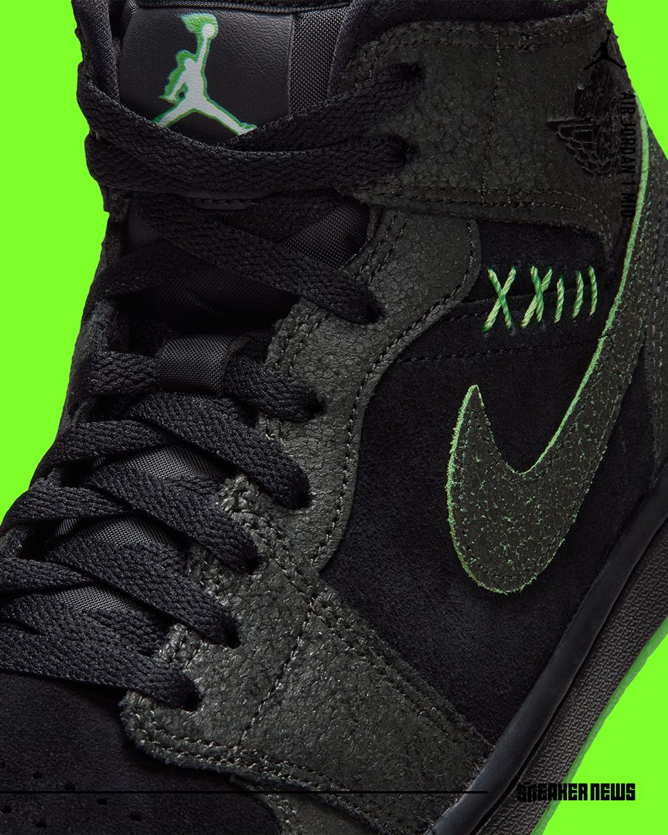 SneakerNews's tweet photo. The Air Jordan 1 Mid adds its own glow-in-the-dark colorway for October 👻 

Read more: https://t.co/wlWTO8OtS5 https://t.co/hYNR5Zk4ua
