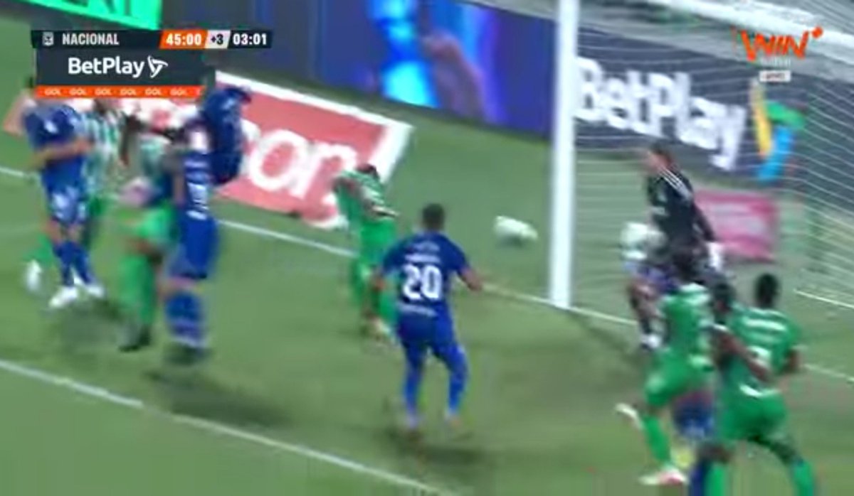 Millosporla17's tweet photo. - No marca a Gustavo Torres en el gol de Cúcuta.
-Monroy le gana la espalda en el gol de Pereira.
- Reyes le gana el duelo en el gol de Nacional.
-Salta a destiempo en el 2do gol de Medellín.

4 goles regalados en los últimos 6 partidos (no jugó contra Chico), Danovis Banguero 👏 https://t.co/NBby2NbIqe