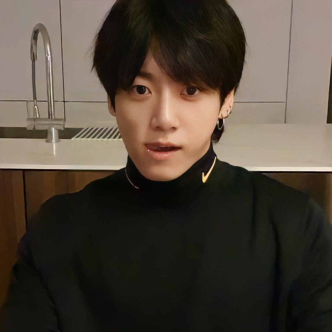 iyoonthv's tweet photo. SI NO HAY ARMY ZONE EN PERU, VOY A IR POR LA CABEZA DE SOSO POR ILUSIONARME 🫵🏻 https://t.co/JcR1zN2aqG