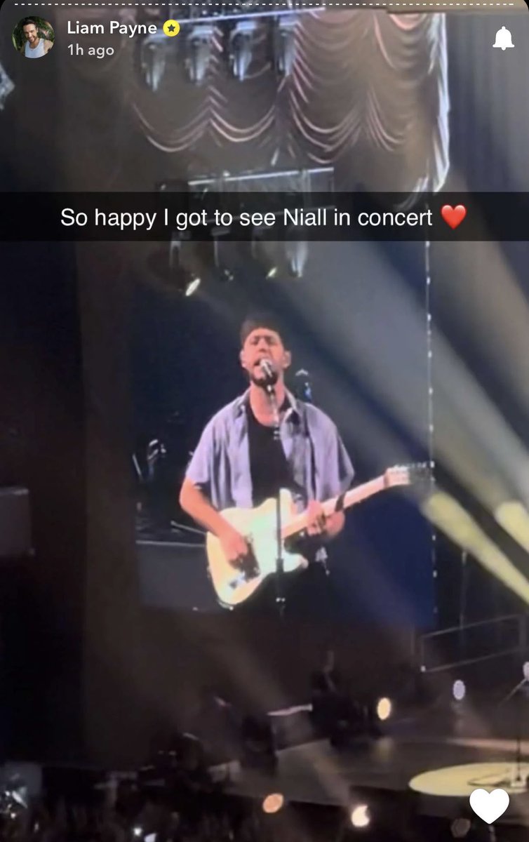 Cris_ahft's tweet photo. Hace 2 años de la ultima reunión Niam🥺❤️‍🩹 https://t.co/ZFz5zh2evW
