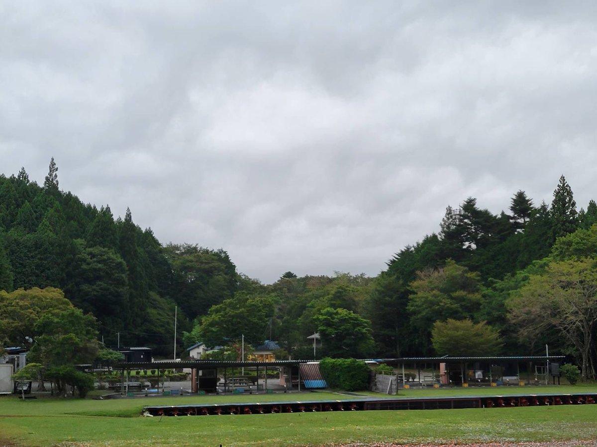 suyamashooting's tweet photo. おはようございます☀
10月2日（金）今朝の須山情報です。
天気　曇り☁️
気温　19℃
風　　微風
本日は全面空いています。
10月もスタート✨
10月の撃ち始めにいらして下さいませ。

本日も皆様のご来場スタッフ一同心よりお待ちしております。 https://t.co/1ZaRhPvQBI