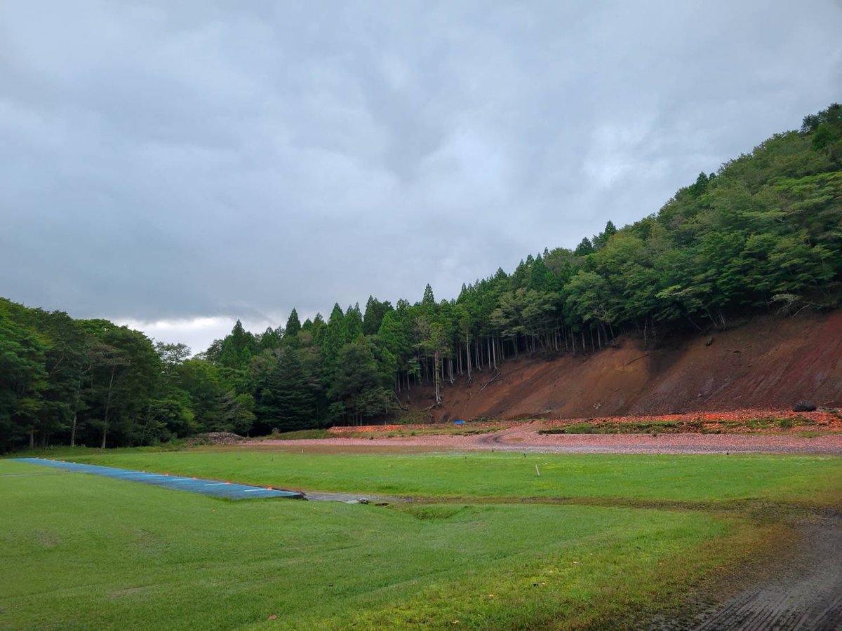 suyamashooting's tweet photo. おはようございます☀
10月2日（金）今朝の須山情報です。
天気　曇り☁️
気温　19℃
風　　微風
本日は全面空いています。
10月もスタート✨
10月の撃ち始めにいらして下さいませ。

本日も皆様のご来場スタッフ一同心よりお待ちしております。 https://t.co/1ZaRhPvQBI