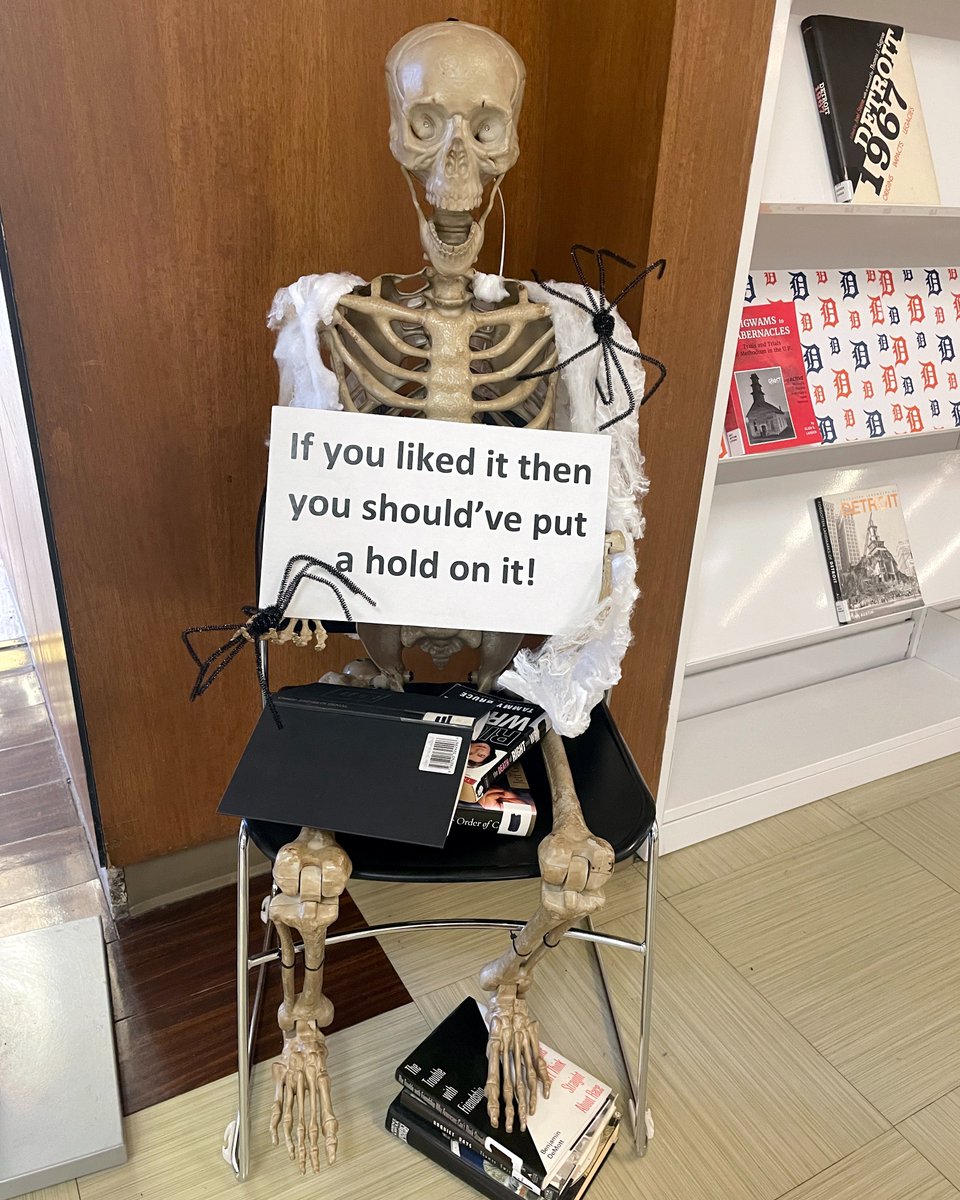 DetroitLibrary's tweet photo. Spooky Season is starting at the #detroitpubliclibrary! We have lots of fun and not too scary programs all month long--from crafts, movies and #Halloween parties for kids, families and even adults!
Check out the schedule: https://t.co/R9sKiQJW3l https://t.co/jVNXl6cux5