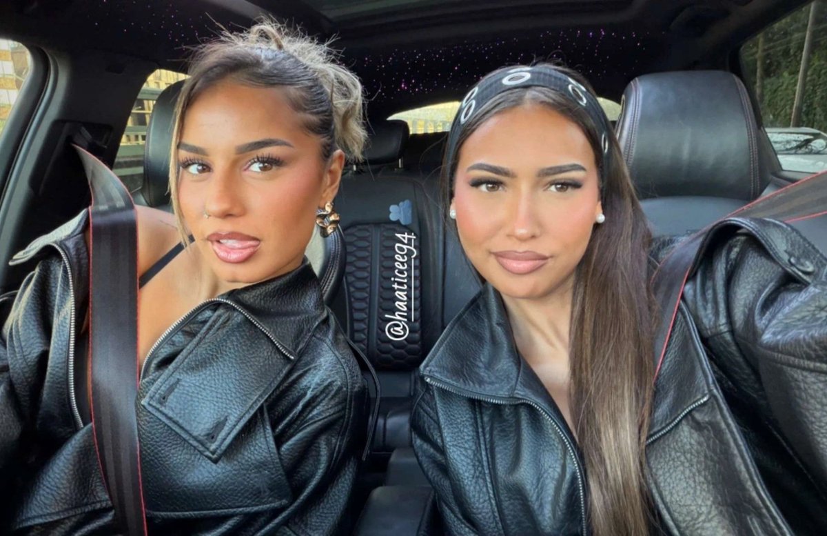 ReineEspee's tweet photo. jannat et hatice on a la 2 des meilleurs beubeu qui existent mais surtout aussi 2 meuf au pieds juste incroyable.😝😋 https://t.co/5D2b5GK3le