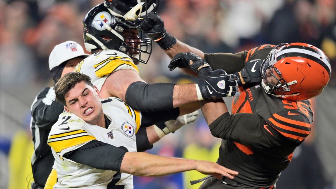 BetOnline_ag's tweet photo. 🚨 FREE PLAY CONTEST FOR NFL TNF! 🚨 

Guess the CORRECT SCORE of Steelers vs Browns and win a $125 Free Bet! 💰 

1. Must RT and Like this post

2. Comment your exact score prediction.
Ex: PIT 21-24 CLE

3. One guess per account (must have active BetOnline Account)

4. Must follow @BetOnline_ag 

5. Must submit BEFORE Kickoff!

GOOD LUCK Y’ALL 🍀
