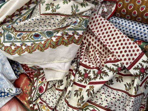GetTORealEstate's tweet photo. Think granny-chic, but Mediterranean. https://t.co/HdrlXM9RDR https://t.co/CETqoWZZng