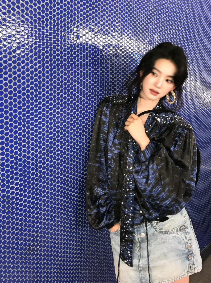 rruonans's tweet photo. Zhang Ruonan’s studio shares more snaps for Isabel Marant at Paris Fashion Week

(1/4)

ZHANG RUONAN ATTENDS ISABEL MARANT PFW 
#ZhangRuonan #ZhangRuonanxIsabelMarant #IsabelMarantSS27 https://t.co/BBMfEulovA