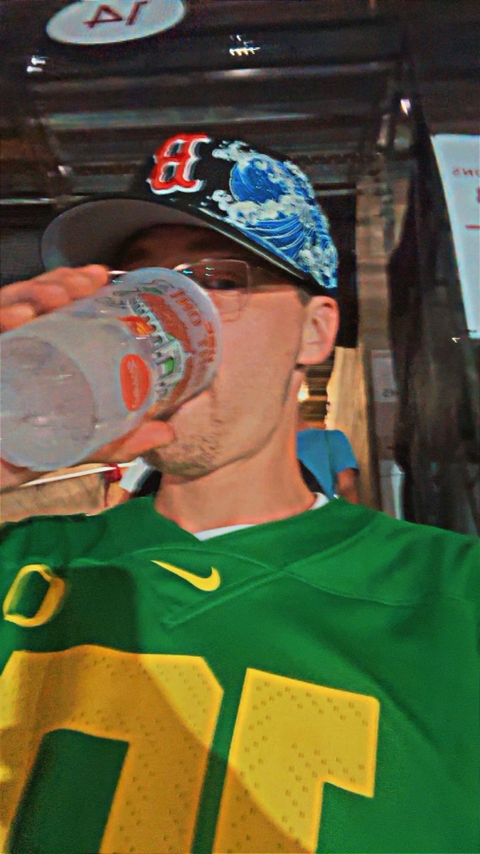 T_swish24's tweet photo. #LosAngeles #ScoDucks https://t.co/MH4n78Hufz
