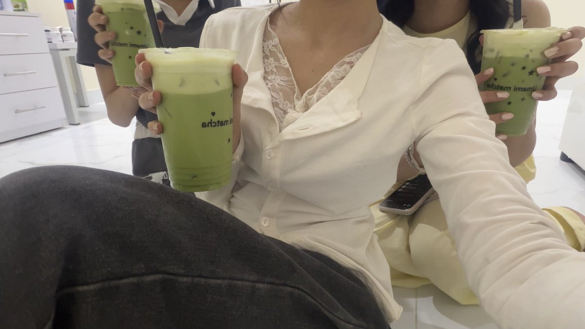 laynernn's tweet photo. Matcha time 🫰🏻 https://t.co/VuT4YXRSPu